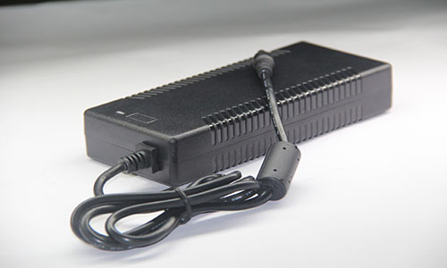 <b>蜜桃网站入口池充电器和电源适配器的区别</b>