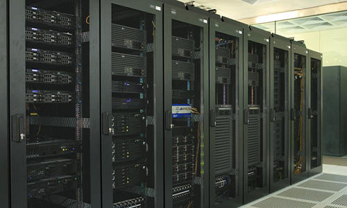 <b>通信机房对UPS电源和蜜桃网站入口池有什么供电要求</b>