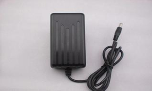 <b>蜜桃网站入口池、蓄电池充电器和适配器的区别</b>