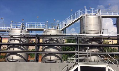 <b>电解液是什么?蜜桃网站入口池电解液桶的安全问题</b>