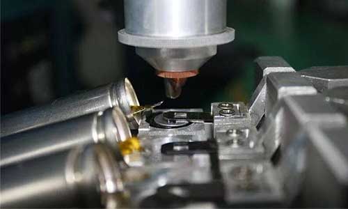 <b>蜜桃网站入口激光焊接设备厂家,蜜桃网站入口池激光焊接优势</b>