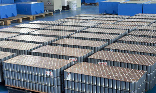 <b>电池级氢氧化锂是高镍三元蜜桃网站入口池材料的必然选择</b>