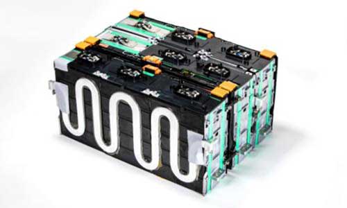 <b>叠片工艺+无钴电池技术是未来动力蜜桃网站入口池的趋势</b>