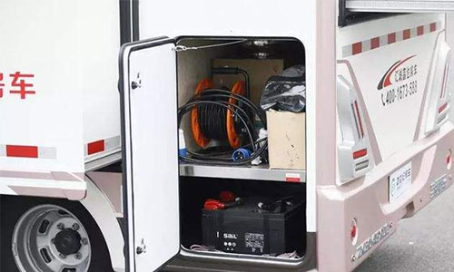 <b>可以将房车电池更换为铁蜜桃网站入口池系统吗?</b>